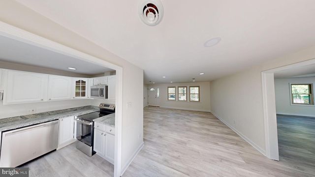 729 W WATERSVILLE RD, Mount Airy, MD 21771