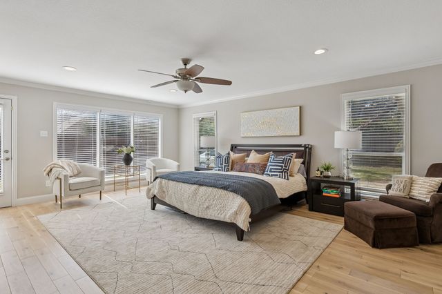 7040 Oakbluff Drive, Dallas, TX 75254