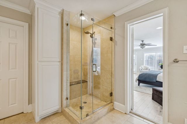 7040 Oakbluff Drive, Dallas, TX 75254