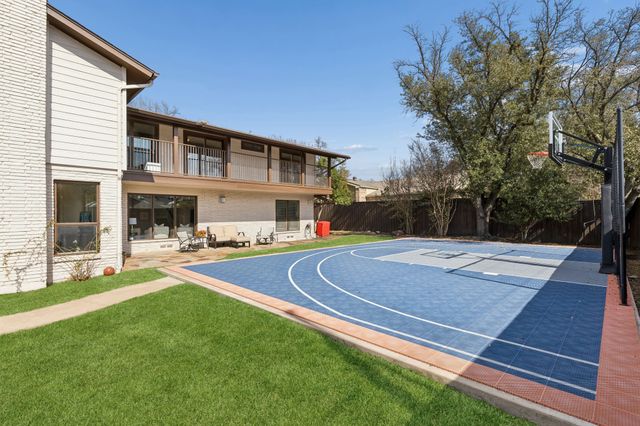 7040 Oakbluff Drive, Dallas, TX 75254