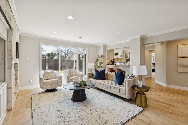 7040 Oakbluff Drive, Dallas, TX 75254