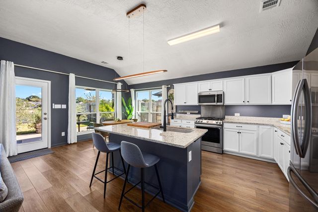 1046 Bending Trail Drive, Tomball, TX 77375