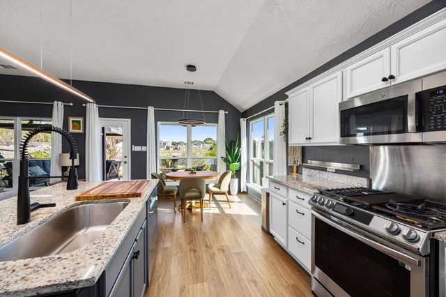 1046 Bending Trail Drive, Tomball, TX 77375