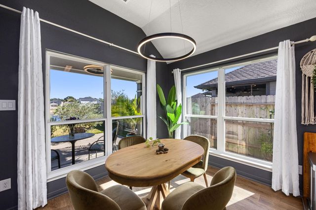 1046 Bending Trail Drive, Tomball, TX 77375