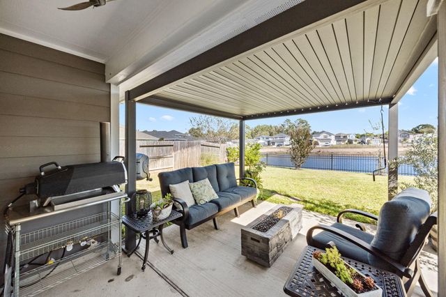 1046 Bending Trail Drive, Tomball, TX 77375