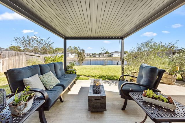 1046 Bending Trail Drive, Tomball, TX 77375