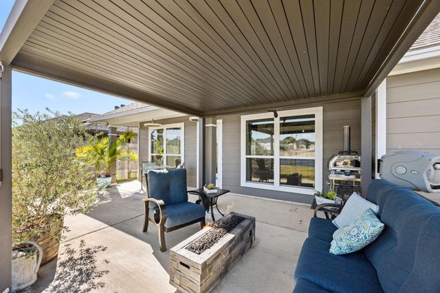 1046 Bending Trail Drive, Tomball, TX 77375