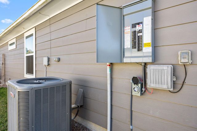 1046 Bending Trail Drive, Tomball, TX 77375