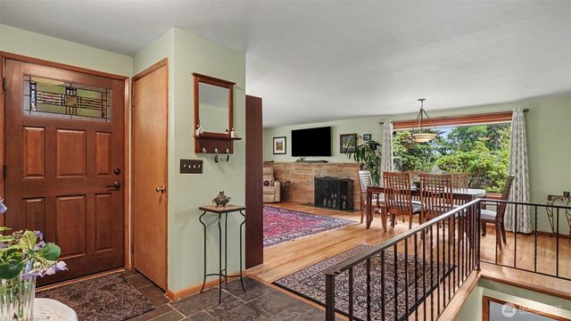1335 N 180th Street, Shoreline, WA 98133
