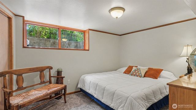 1335 N 180th Street, Shoreline, WA 98133
