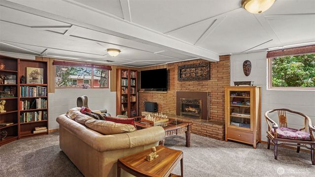 1335 N 180th Street, Shoreline, WA 98133