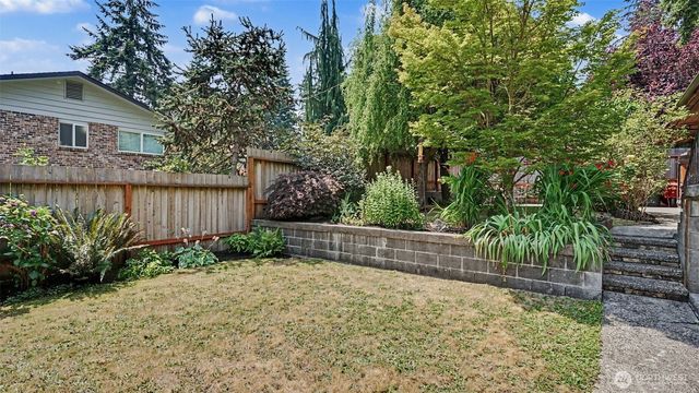 1335 N 180th Street, Shoreline, WA 98133
