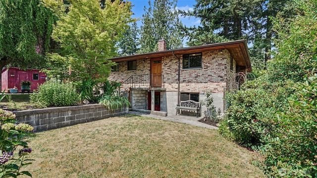 1335 N 180th Street, Shoreline, WA 98133