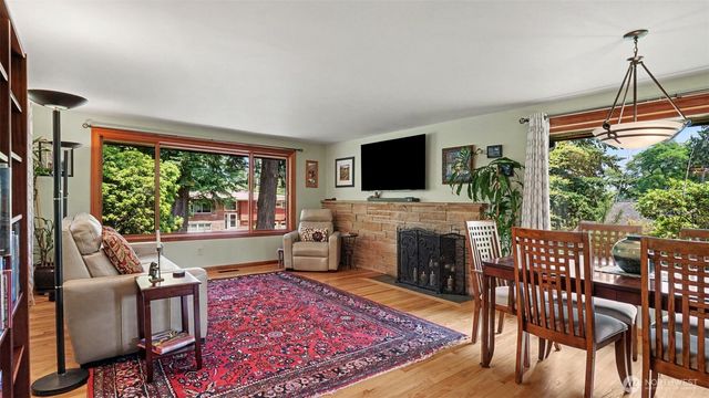 1335 N 180th Street, Shoreline, WA 98133
