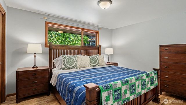 1335 N 180th Street, Shoreline, WA 98133