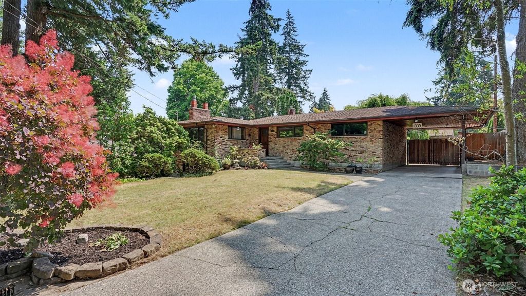 1335 N 180th Street, Shoreline, WA 98133