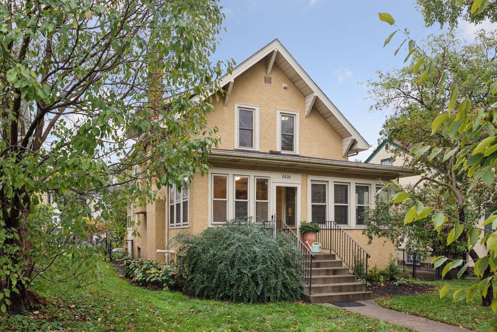 2630 Humboldt Avenue N, Minneapolis, MN 55411