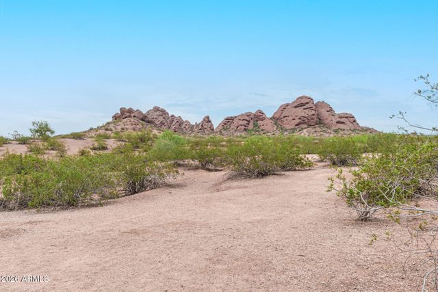 925 N COLLEGE Avenue G126, Tempe, AZ 85288