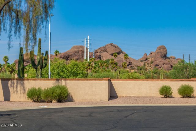 925 N COLLEGE Avenue G126, Tempe, AZ 85288