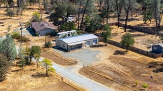 5167 Happy Valley Road, Anderson, CA 96007