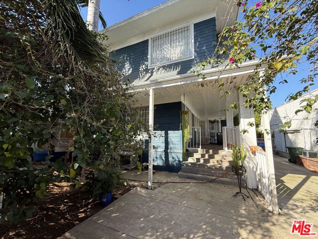 1605 S Bonnie Brae Street, Los Angeles, CA 90006