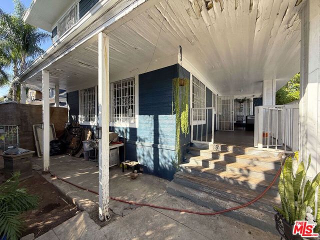 1605 S Bonnie Brae Street, Los Angeles, CA 90006