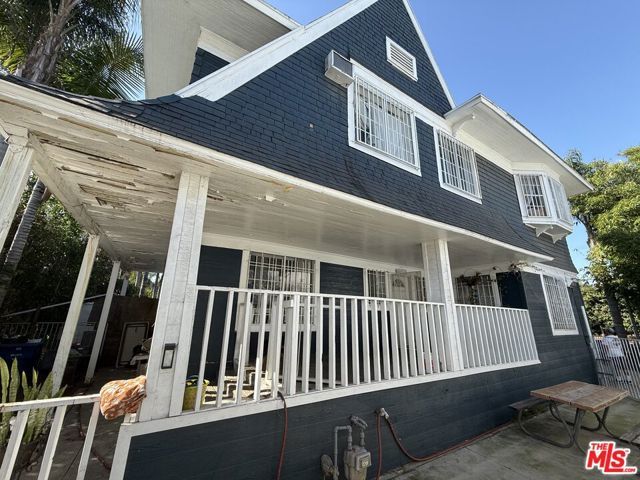 1605 S Bonnie Brae Street, Los Angeles, CA 90006