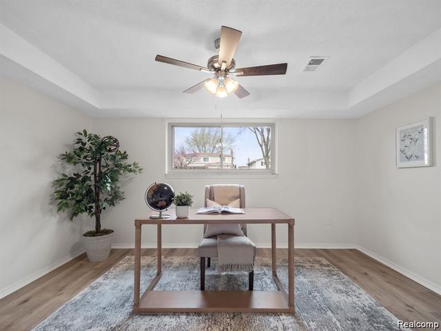 4288 LIN Drive, Sterling Heights, MI 48310