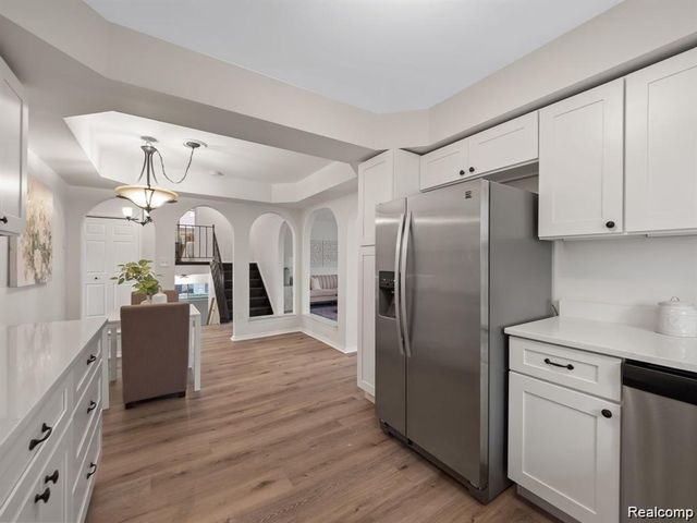 4288 LIN Drive, Sterling Heights, MI 48310
