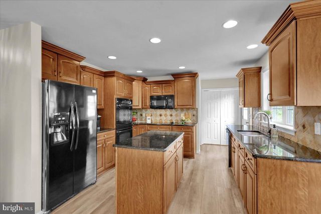 165 SYCAMORE BLVD, Pottstown, PA 19464