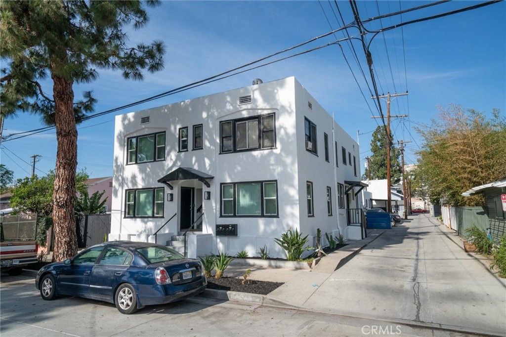415 W Pine, Santa Ana, CA 92701 — photo 2