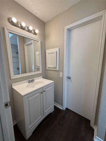 10206 Shayna Drive, Dallas, TX 75217