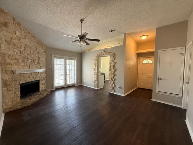 10206 Shayna Drive, Dallas, TX 75217