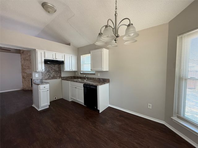 10206 Shayna Drive, Dallas, TX 75217