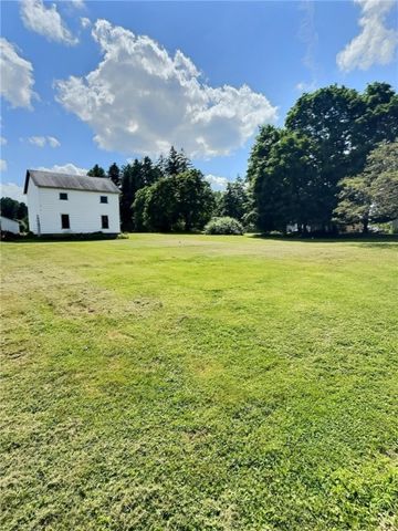 223 Emlenton St, St Petersburg, PA 16054