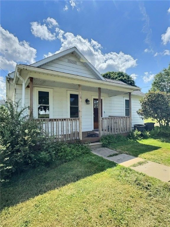 223 Emlenton St, St Petersburg, PA 16054