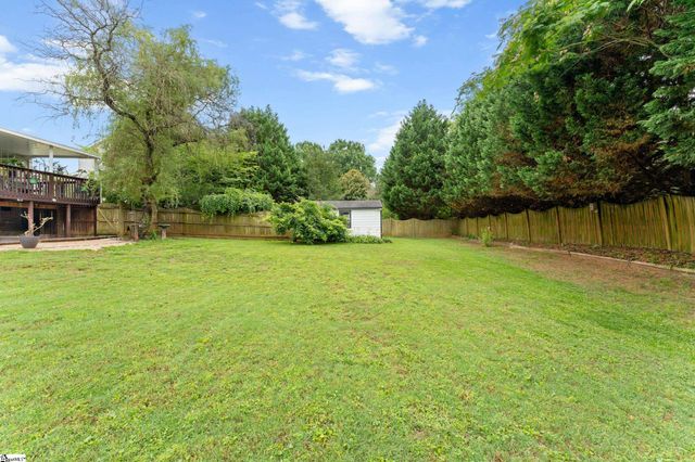 5 Lillians Lane, Greer, SC 29651