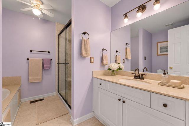 5 Lillians Lane, Greer, SC 29651