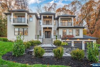 24 Cliffside Drive, Livingston, NJ 07039