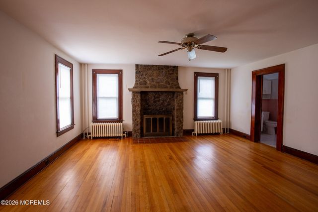 13 1st Street, Rumson, NJ 07760