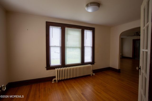 13 1st Street, Rumson, NJ 07760