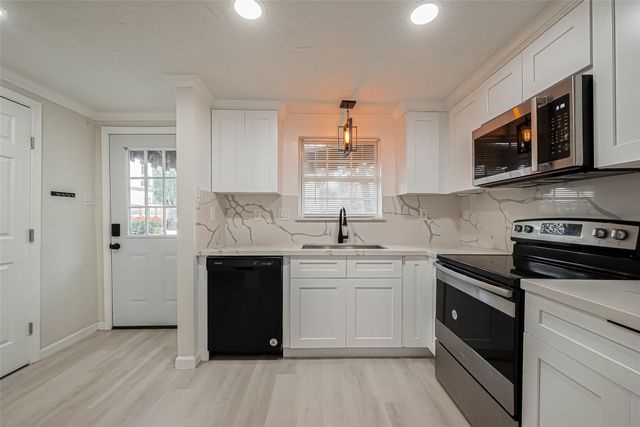 12 Hyde Park Boulevard 7, Houston, TX 77006