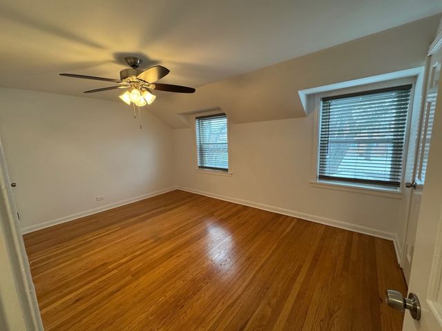 1892 White Street, Des Plaines, IL 60018