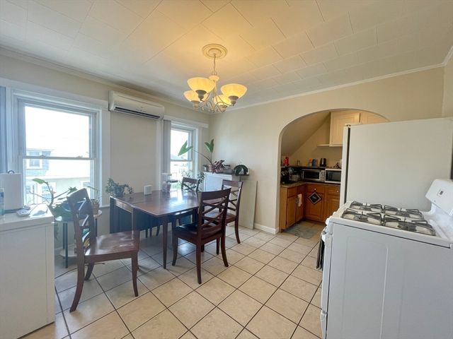 94 Saint Andrew 3, Boston, MA 02128