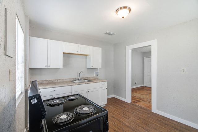 2529 Shropshire Street, Fort Worth, TX 76105