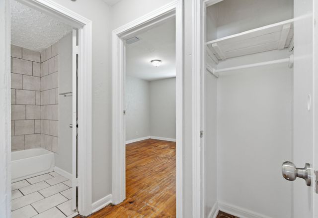 2529 Shropshire Street, Fort Worth, TX 76105