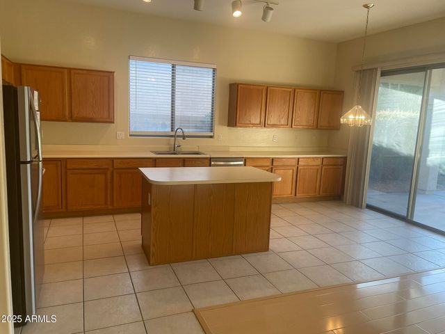 2165 W OLIVE Way, Chandler, AZ 85248