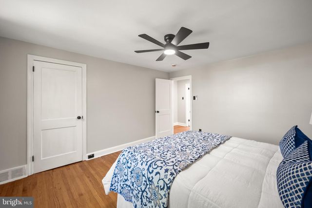 1350 KIMBERLY DR, Philadelphia, PA 19151