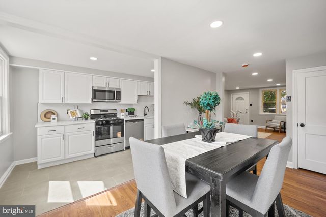 1350 KIMBERLY DR, Philadelphia, PA 19151