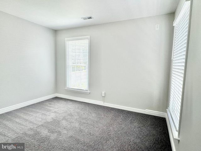 1 FOXBOROUGH CT, Medford, NJ 08055